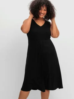 Robe en jersey col v devant et au dos