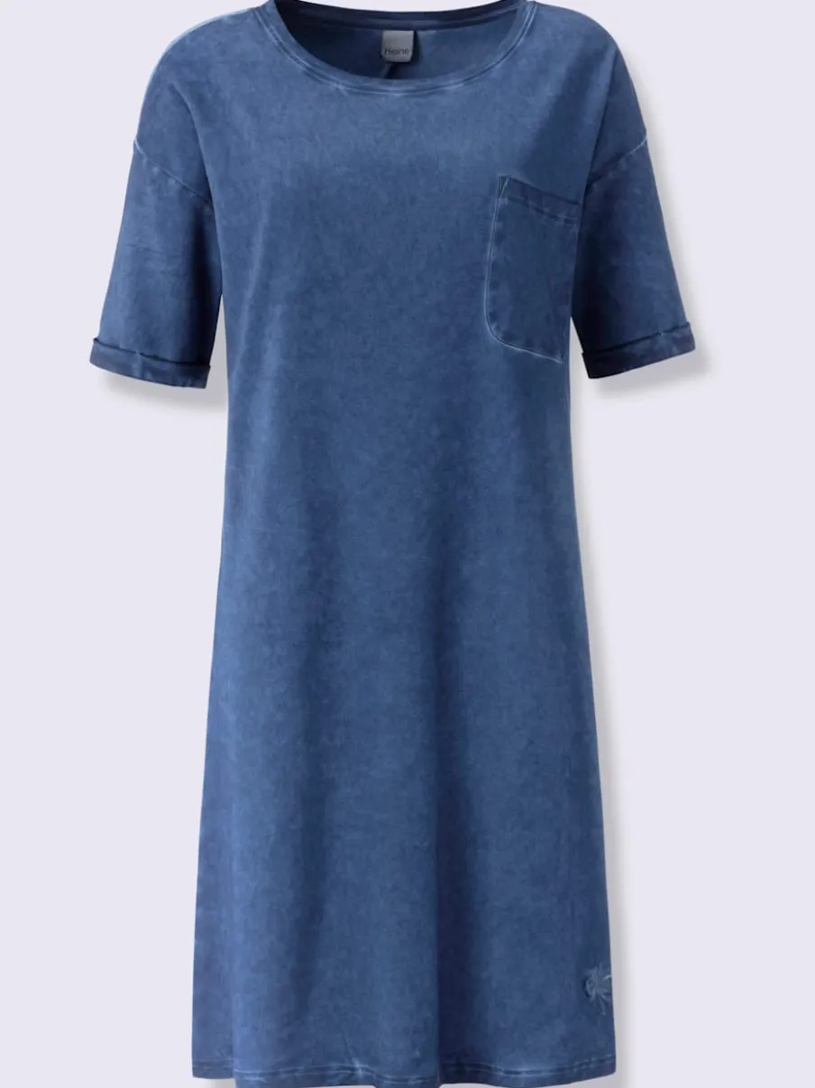 Robe en jersey à encolure ronde et poche poitrine