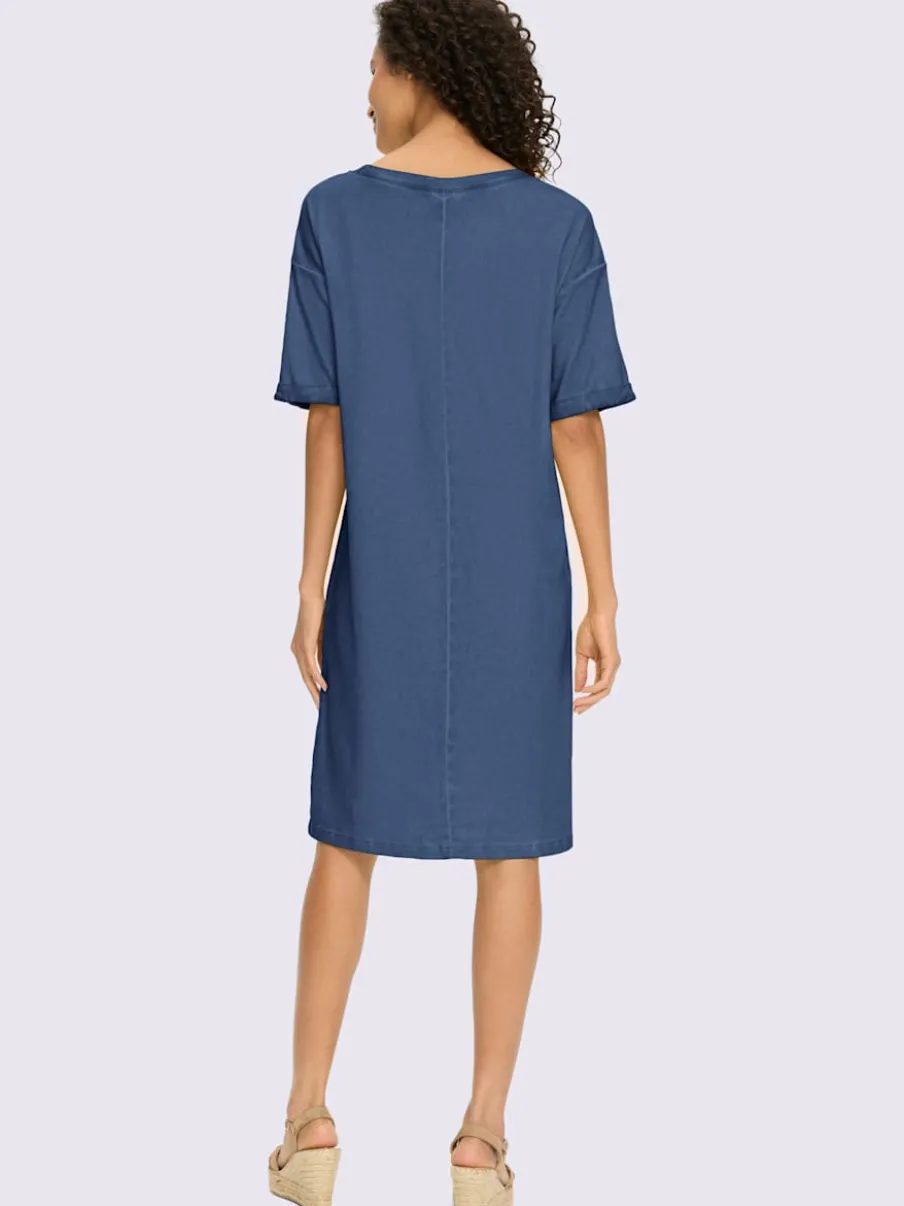 Robe en jersey à encolure ronde et poche poitrine