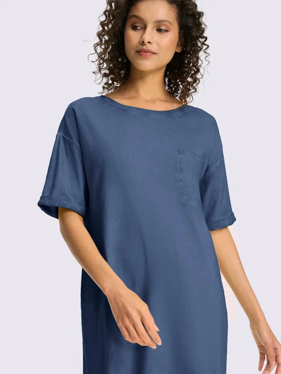 Robe en jersey à encolure ronde et poche poitrine