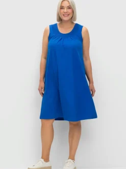 Robe en jersey encolure smockée