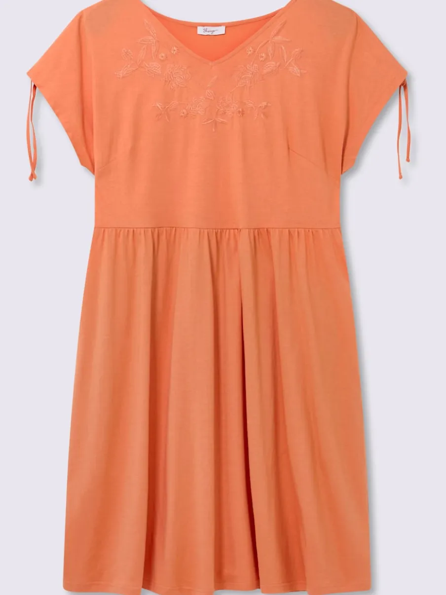 Robe en jersey superbe broderie florale