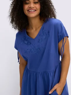 Robe en jersey superbe broderie florale