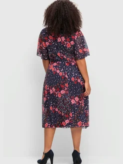 Robe à fleurs élastique à la taille