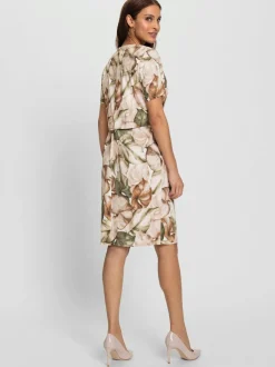 Robe fourreau à manches courtes avec motif feuilles et fente au dos