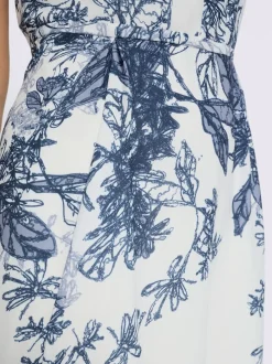 Robe imprimée fleurie à encolure carrée et jupe évasée