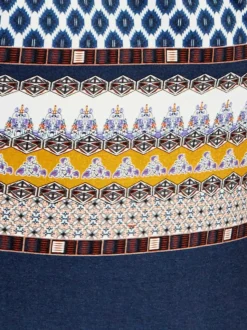 Robe jersey douce motif géométrique encolure ronde manches courtes