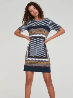 Robe jersey douce motif géométrique encolure ronde manches courtes