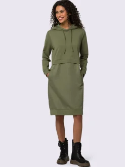 Robe légère à capuche avec manches longues et poches
