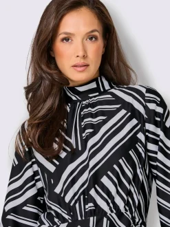 Robe longue avec col montant et manches trois-quarts à motif graphique