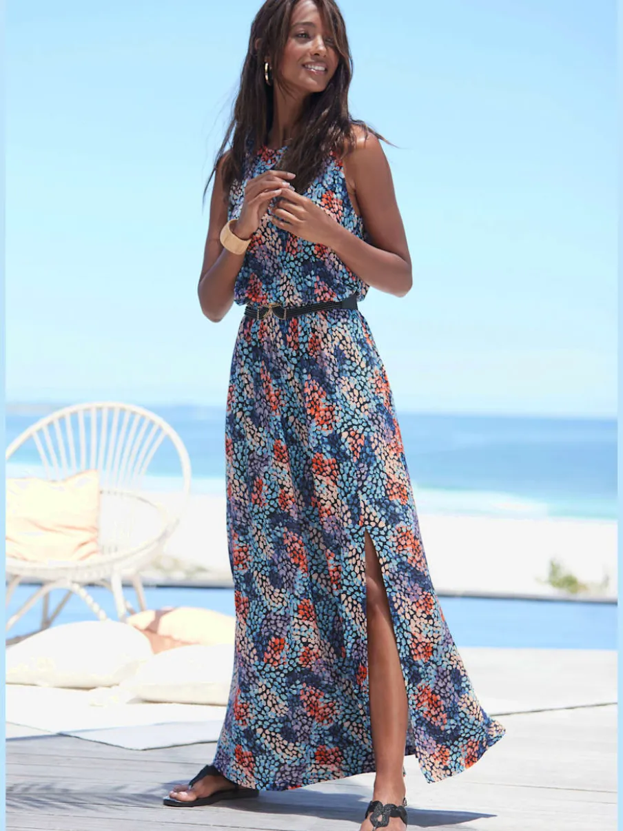Robe longue avec col rond et fente latérale