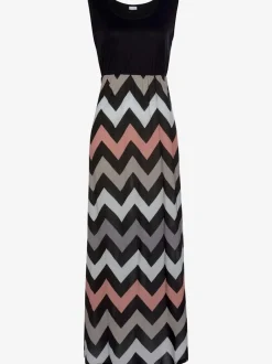 Robe longue avec encolure ronde et bretelles larges