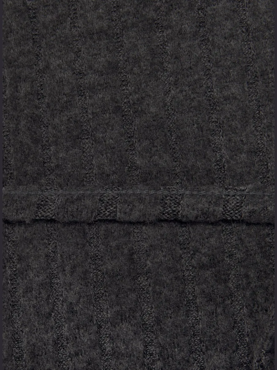 Robe longue côtelée avec encolure en v ajustée