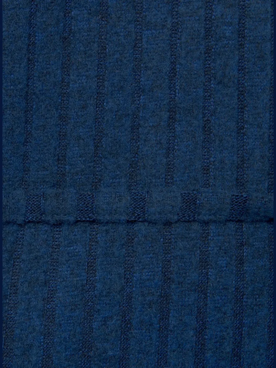 Robe longue côtelée avec encolure en v ajustée