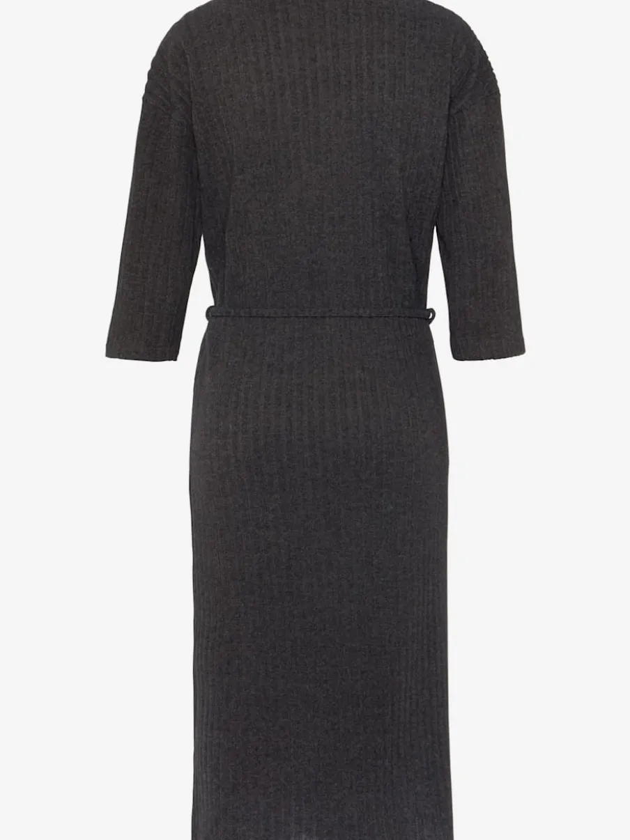 Robe longue côtelée avec encolure en v ajustée