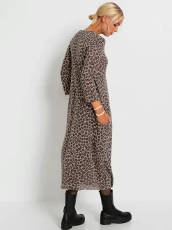 Robe longue à encolure ronde et manches 3/4 imprimée léopard