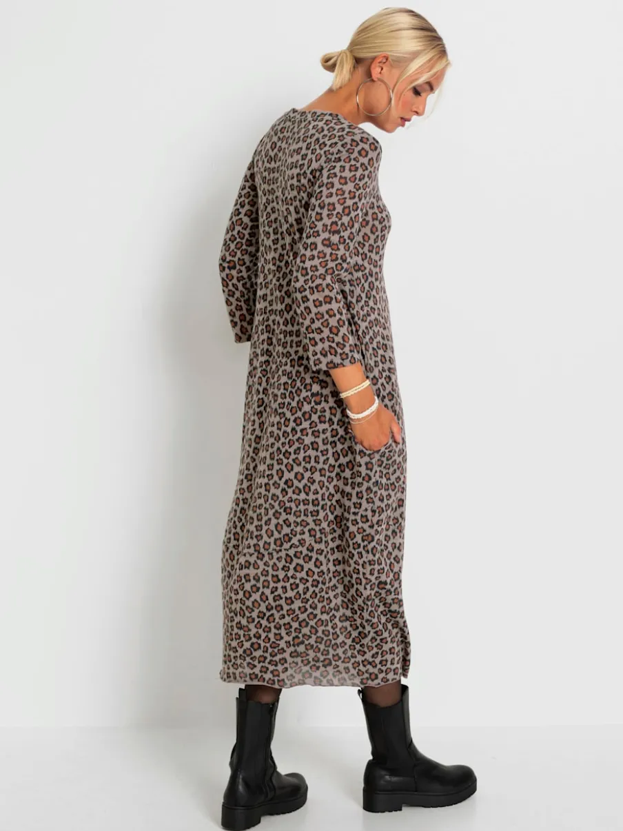 Robe longue à encolure ronde et manches 3/4 imprimée léopard