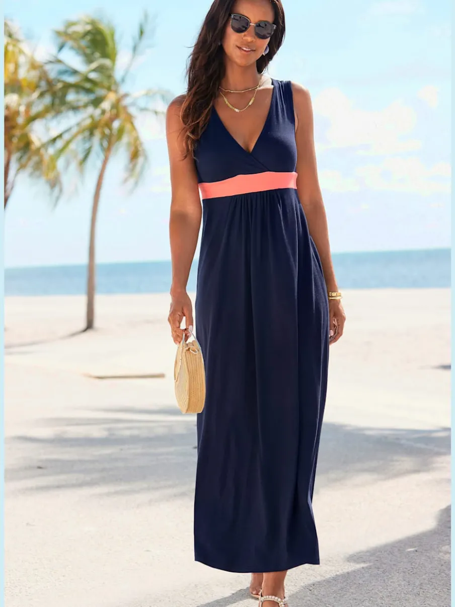 Robe longue encolure V avec fronces et empiècements