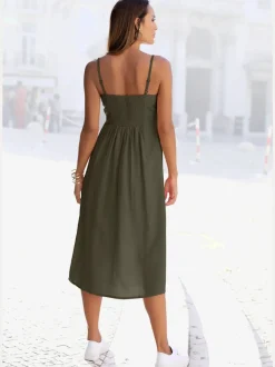 Robe midi avec empiècement smoké et boutons devant