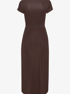Robe mi-longue avec jupe plissée et col rond
