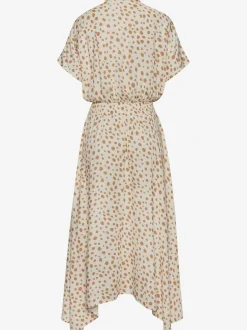 Robe mi-longue à col chemisier et empiècement smocké