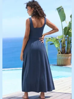 Robe mi-longue en jersey avec encolure droite et poches
