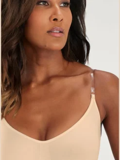 Robe modelante ajustée avec bretelles réglables transparentes