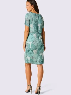 Robe à motifs fleuris avec manches courtes et doublure douce