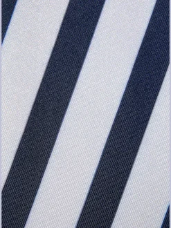 Robe portefeuille à col v avec rayures verticales