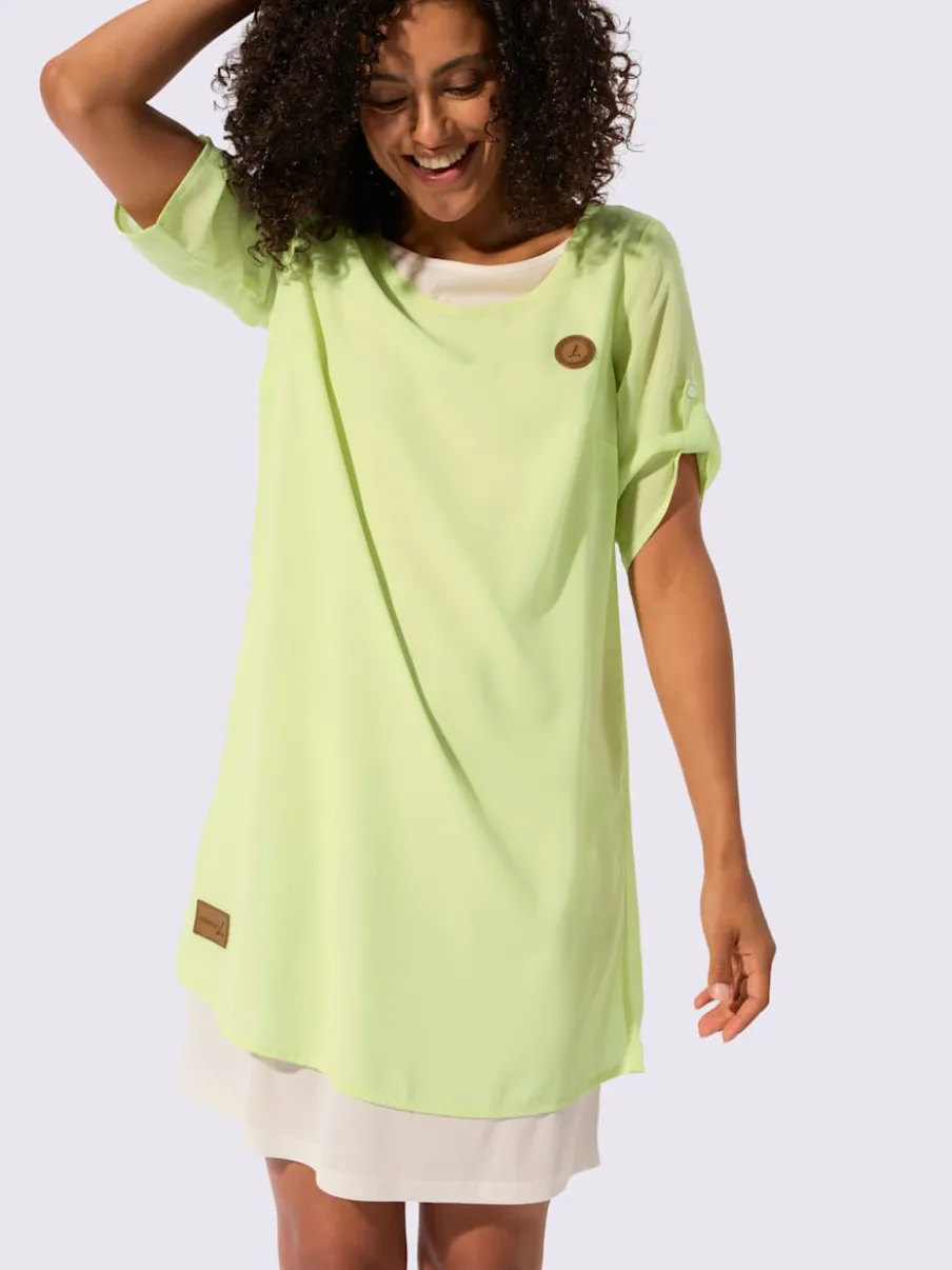 Robe tissée à encolure ronde et manches courtes retroussables