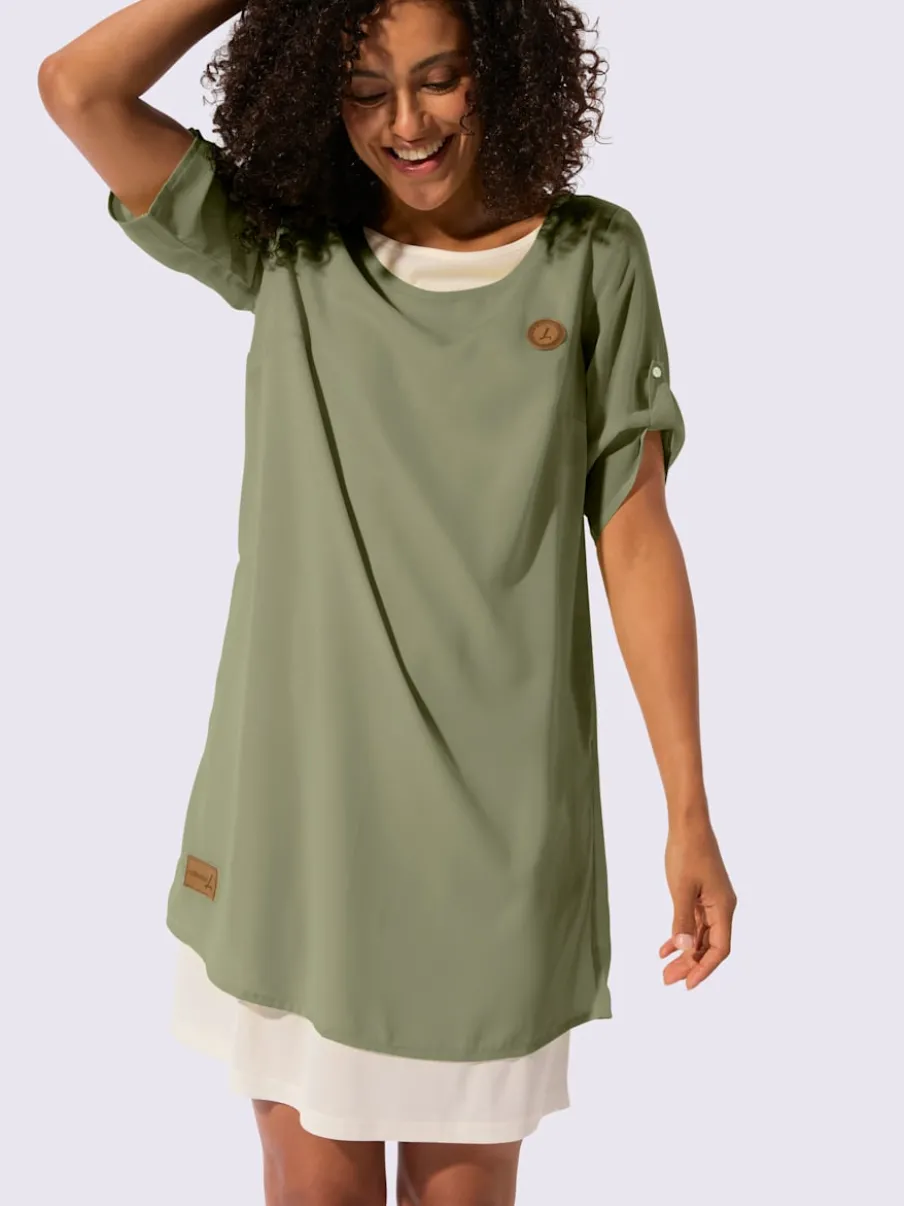 Robe tissée à encolure ronde et manches courtes retroussables