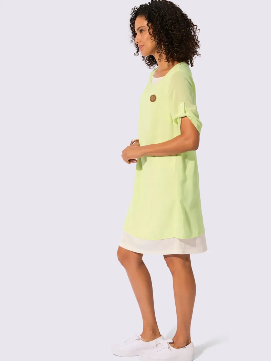 Robe tissée à encolure ronde et manches courtes retroussables