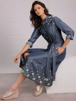 Robe tissée en lyocell avec broderie florale et ceinture à nouer