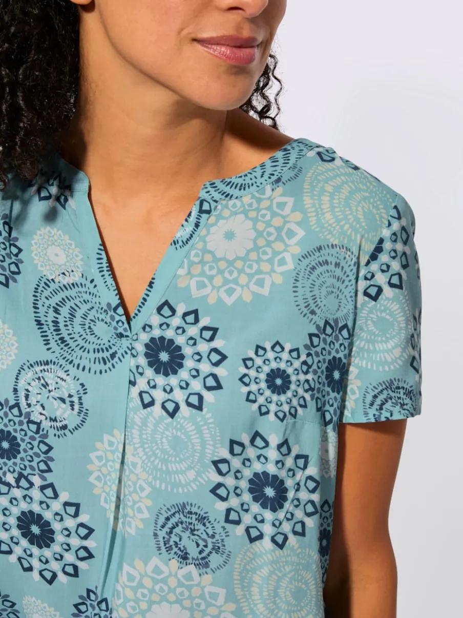 Robe tissée imprimée avec encolure V et manches courtes