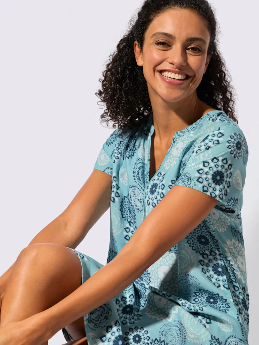 Robe tissée imprimée avec encolure V et manches courtes