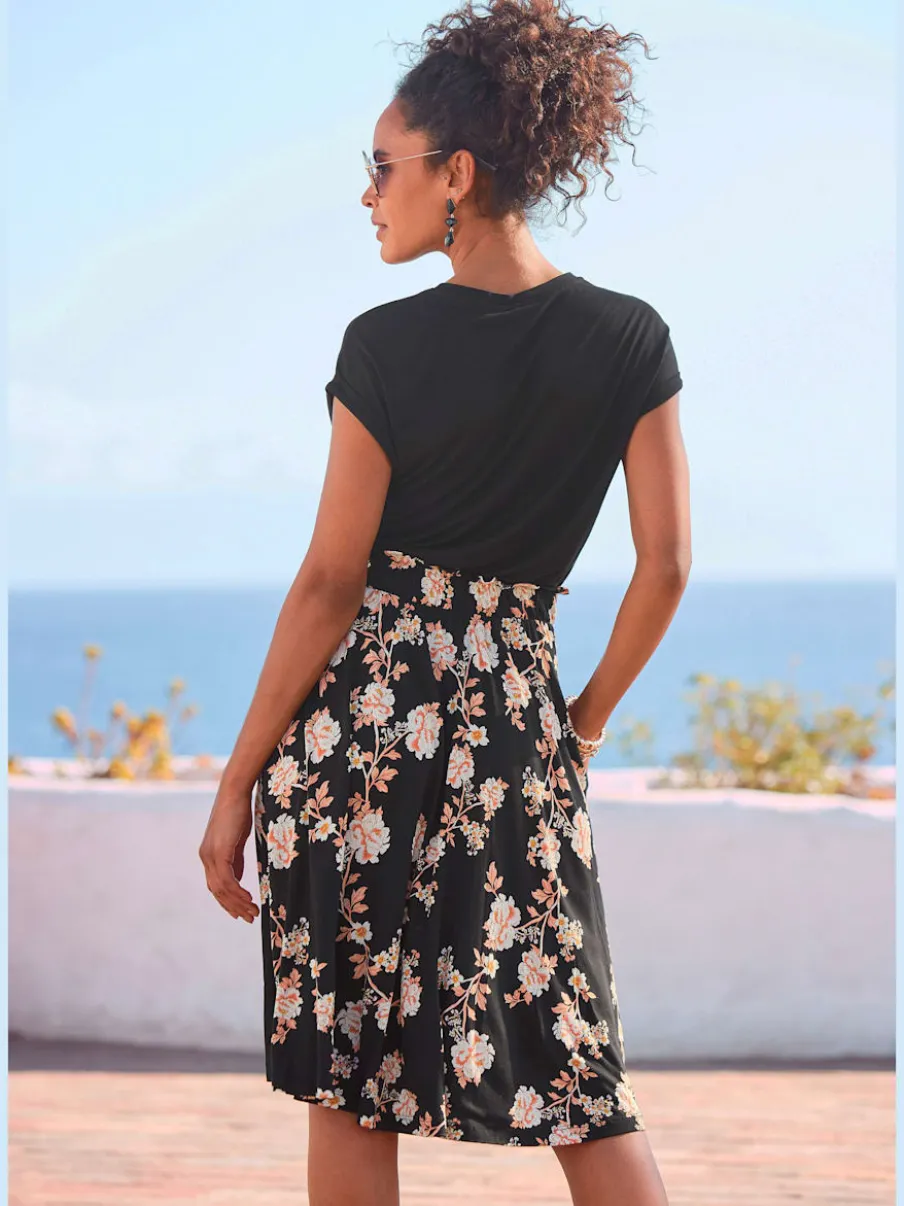 Robe T-shirt avec jupe imprimée à large élastique