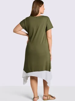 Robe évasée aspect 2 en 1 tendance