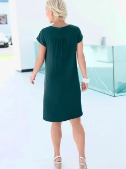 Robe évasée manches courtes col rond en viscose lisse