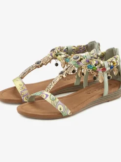 Sandales différents éléments décoratifs pour une allure, sophistiquée et raffinée