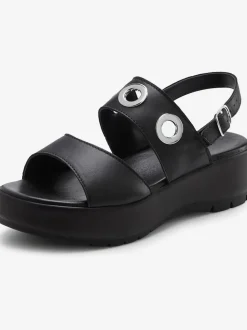 Sandales élégantes en cuir de qualité avec détails argentés