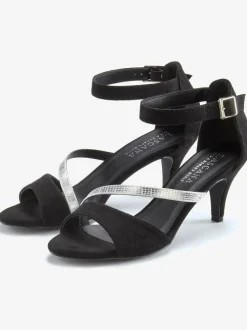 Sandales style féminin élégant, inspiré du talon kitten heel