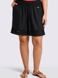 Short ceinture smockée