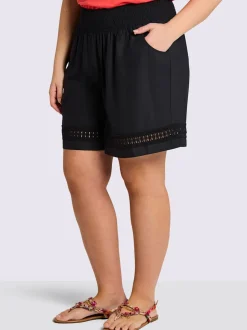 Short ceinture smockée