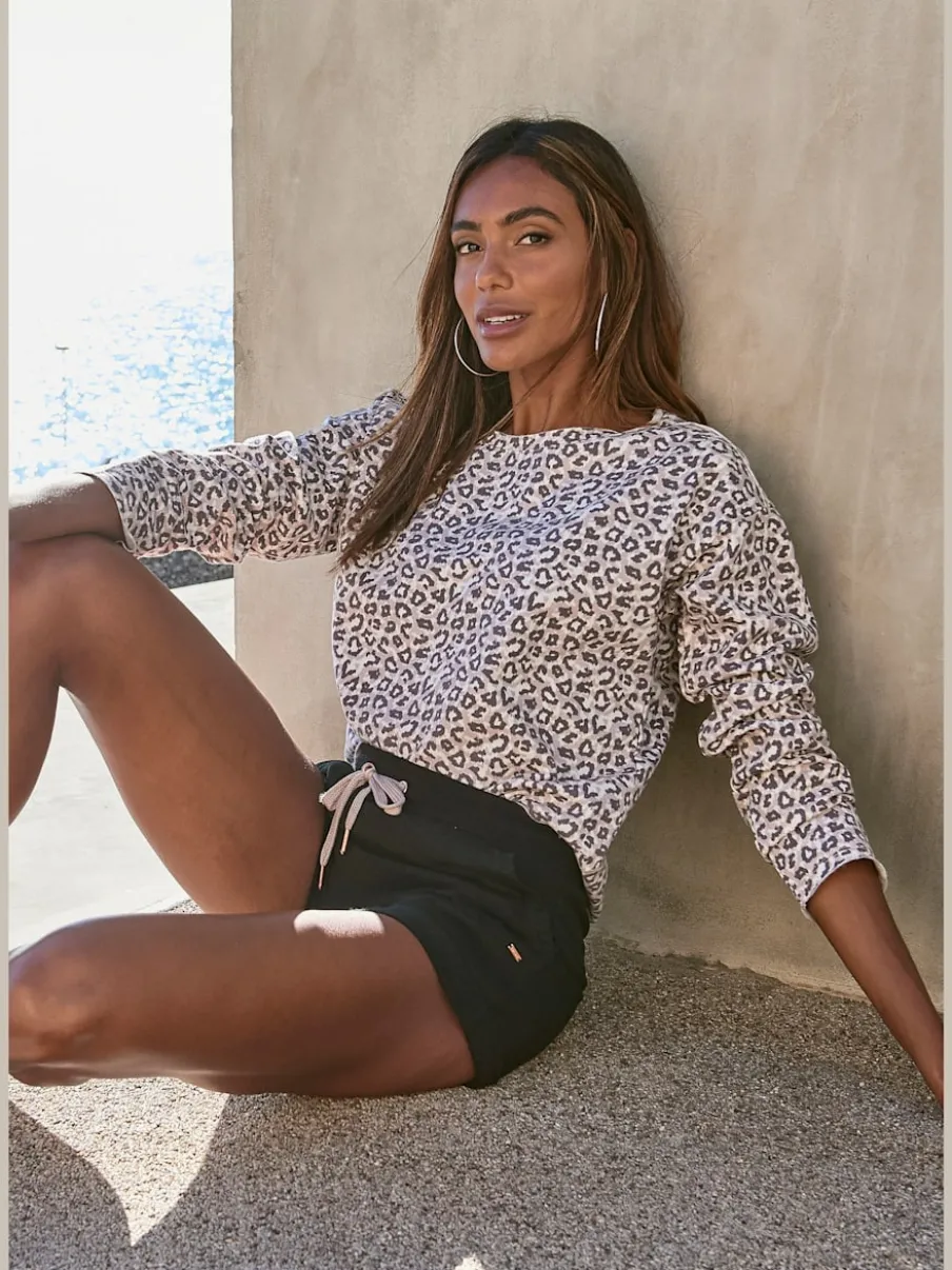 Short Lascana en tissu doux avec ceinture élastique et poches