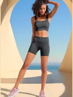 Short sans coutures moulant avec structure côtelée douce
