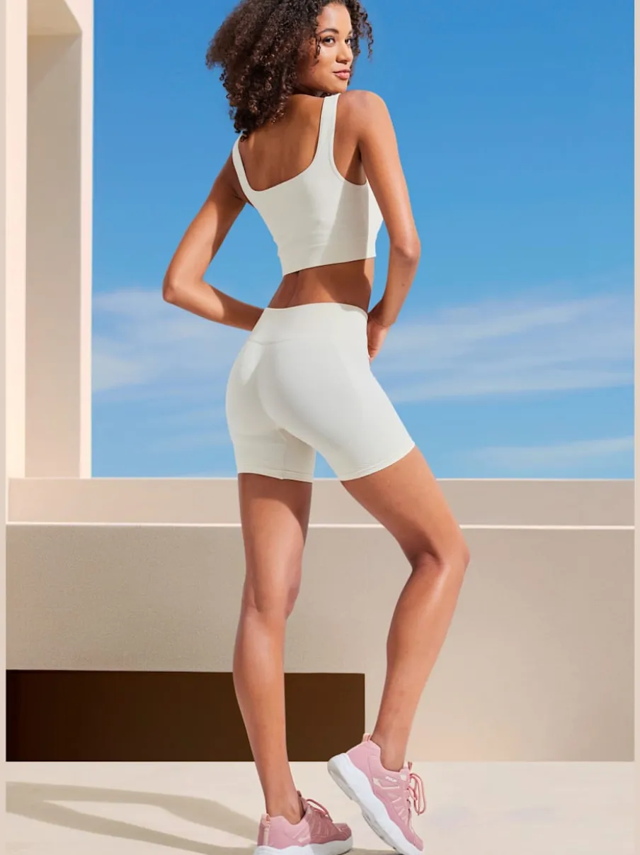 Short sans coutures moulant avec structure côtelée douce
