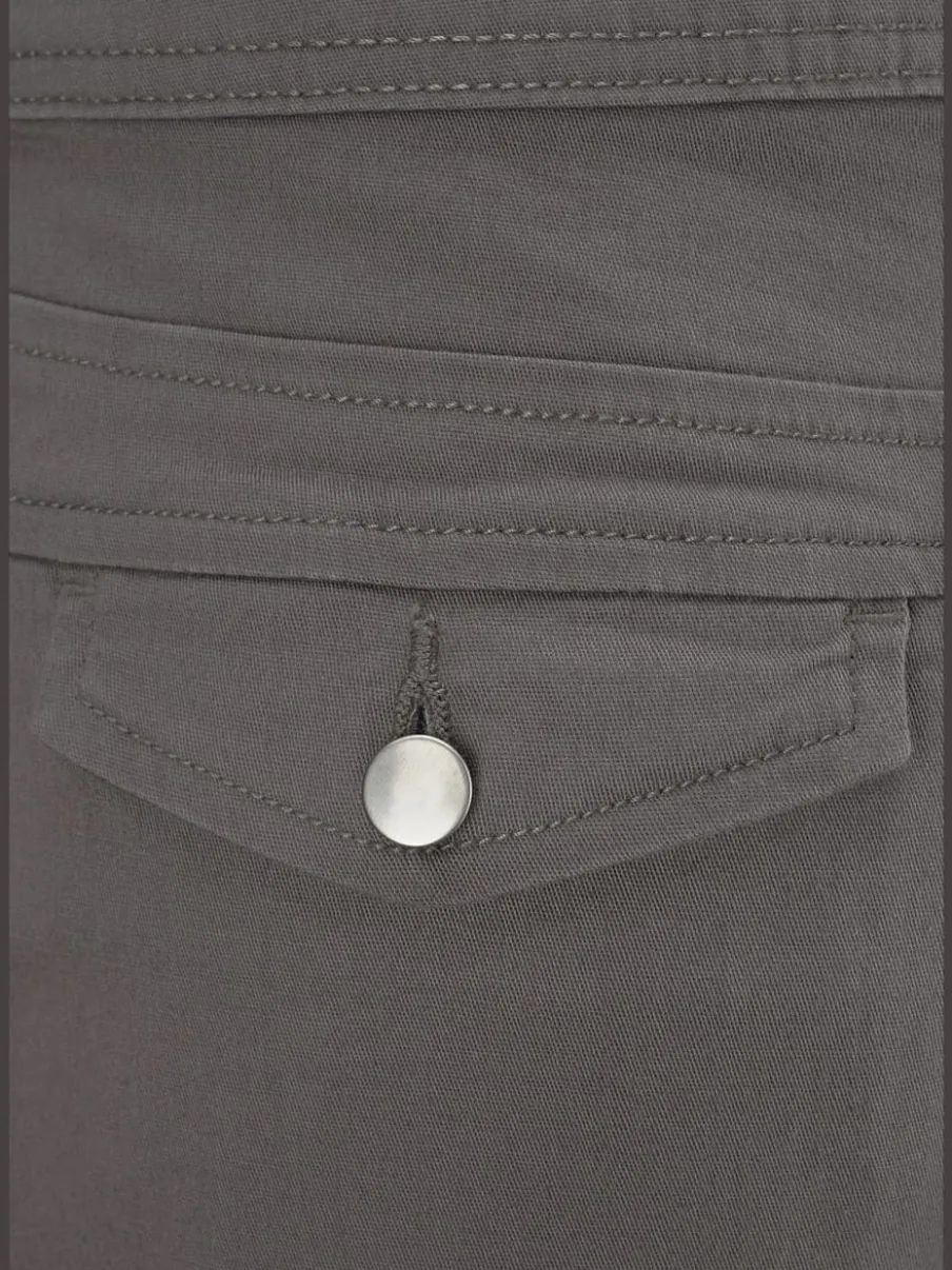 Shorts avec pinces en coton avec poches latérales et dos