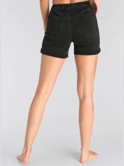 Shorts en jean extensibles avec deux poches arrière
