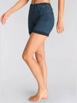 Shorts en jean extensibles avec deux poches arrière
