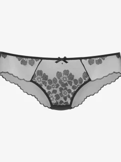 Slip en résille légèrement transparente